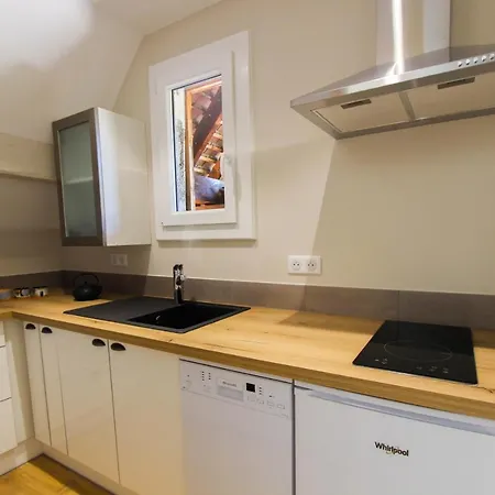 L'etang De La Tourne Bed & Breakfast 3*