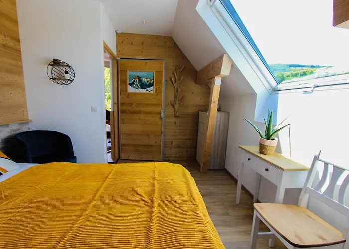 L'étang De La Tourne Bed & Breakfast Les Marches