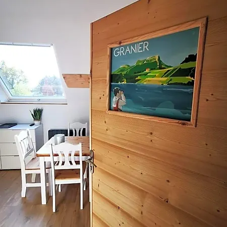 L'etang De La Tourne 3* Les Marches